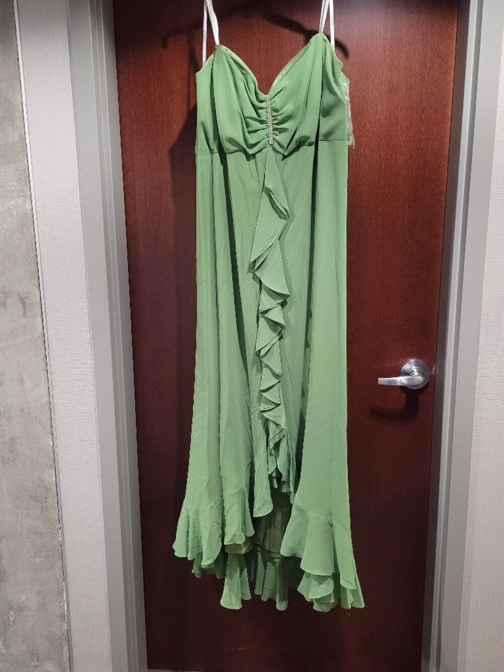 Faviana 9123 Size 24W Made in USA Green Prom Dress